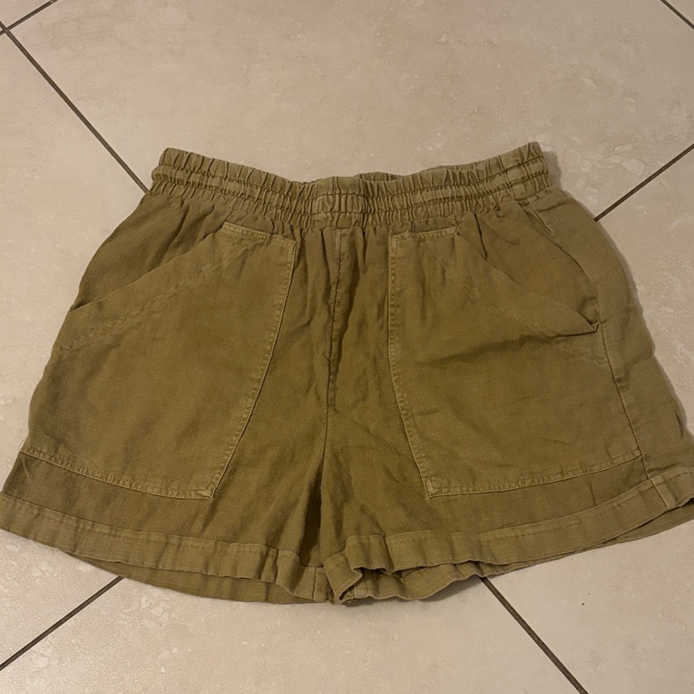 Universal Thread Olive Cargo Shorts